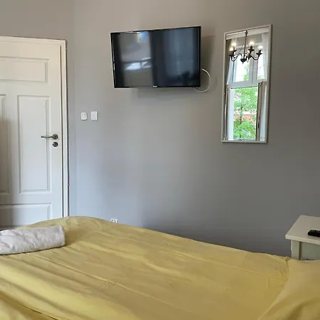 Studio Przy Molo Z Balkonem I Parkingiem Lägenhet